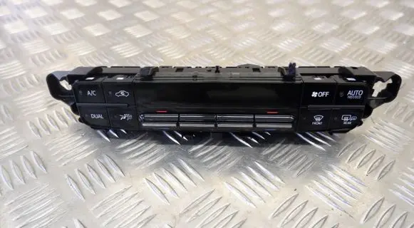 Toyota Prius (XW50) Climate control unit 5590047231