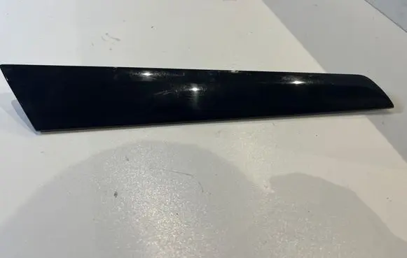 Mercedes-Benz C W204 Front door trim bar A2047200522