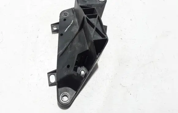 Chrysler Pacifica Radiator mount bracket 68292238AA