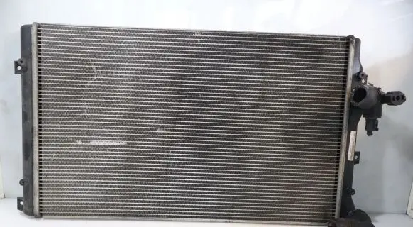 Volkswagen Cross Touran I Coolant radiator
