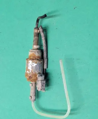 Volkswagen Caddy Webasto auxiliary heater fuel pump 9019847C 01556394