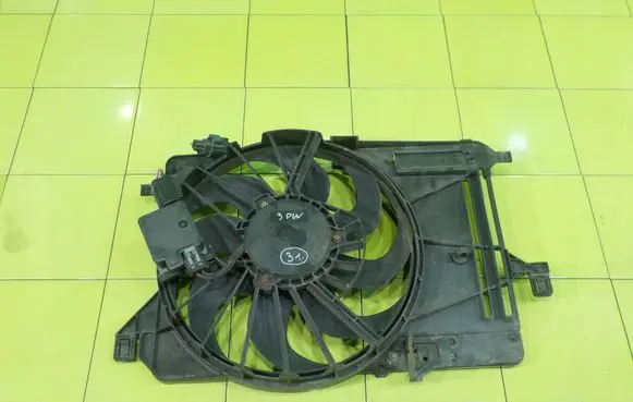 Ford Focus Fan set CV618C607VB