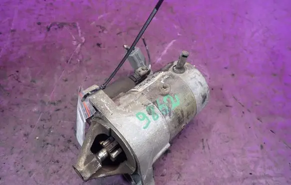 Toyota Yaris Verso Starter motor 