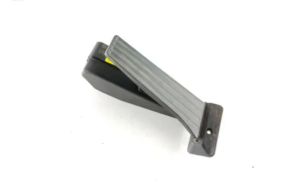 BMW 1 E81 E87 Accelerator throttle pedal 6786589 12037310 6PV00937920
