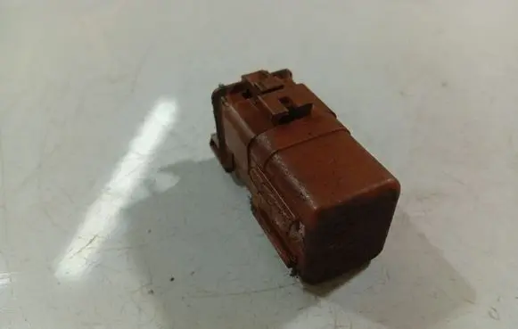 Nissan Almera Tino Other relay 