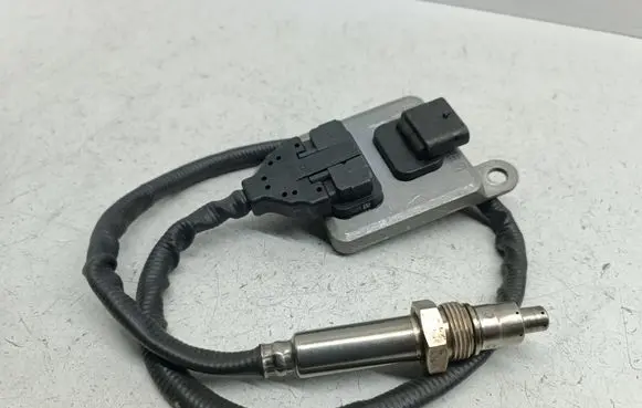 Mercedes-Benz ML W166 Lambda probe sensor A0009058511 0009058511 A3C01067600609