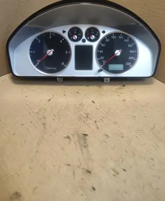 Ford Galaxy Speedometer (instrument cluster) 7M5920800H YM2110849
