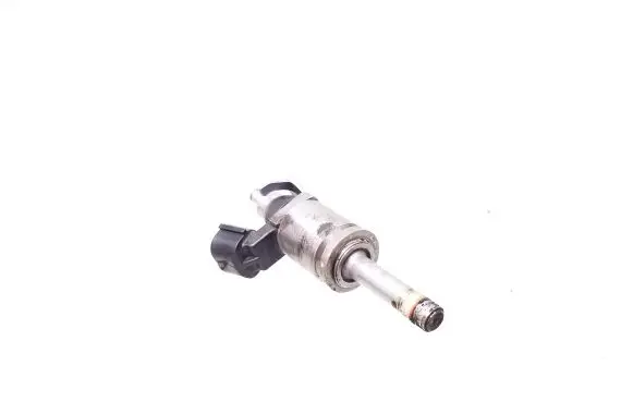 Mazda CX-3 Fuel injector PE0113250C