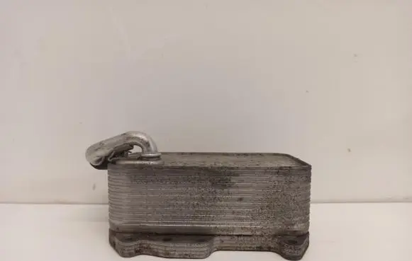 Engine oil radiator