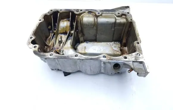 BMW 2 F45 Oil sump 8611689