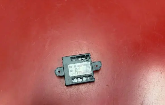 Chrysler Pacifica Door control unit/module 68316560AD P68316560AD