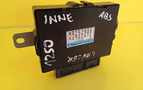 Mitsubishi Lancer ABS control unit/module MR252986