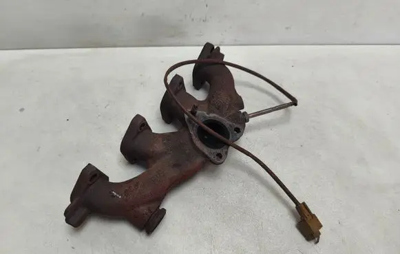Nissan Qashqai Exhaust manifold 140045892R