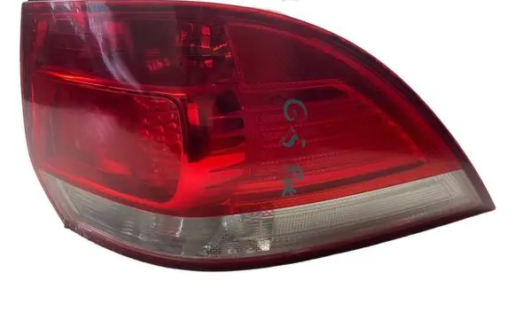Volkswagen Golf V Rear/tail lights 1K9945096A