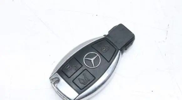 Mercedes-Benz C W204 Ignition key/card A2127667006