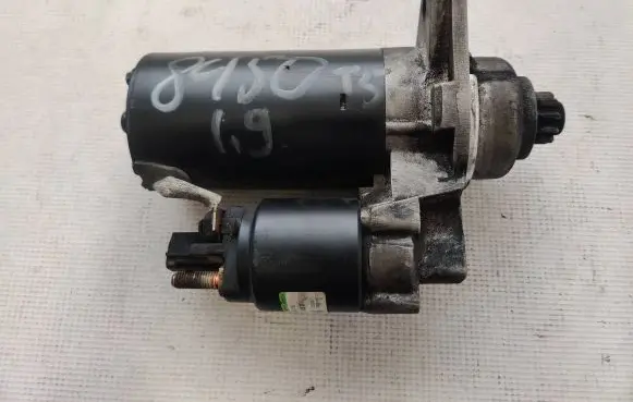 Volkswagen Transporter - Caravelle T5 Starter motor 0001123012 300551103010