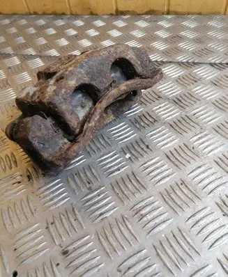 KIA Carnival Front brake caliper