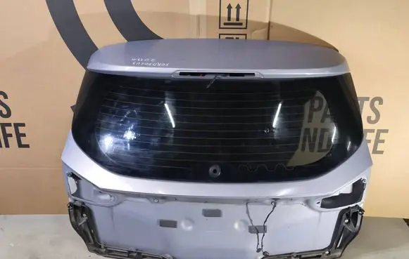 Ford Focus Tailgate/trunk/boot lid