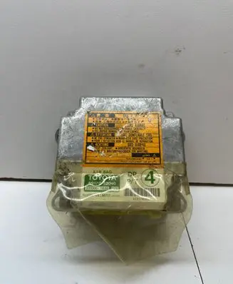 Toyota Yaris Airbag control unit/module 2310001830