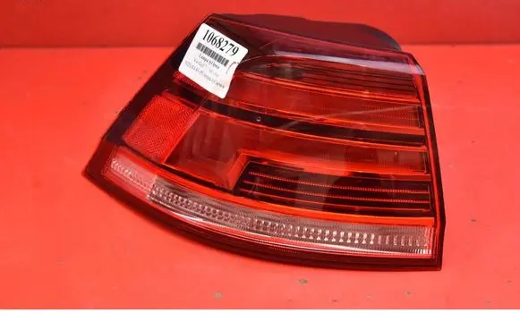 Volkswagen Golf Sportsvan Rear/tail lights 5G9945095E