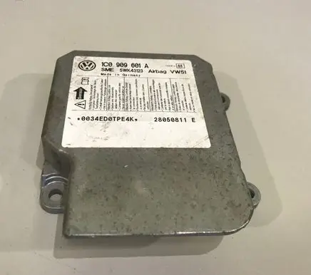 Skoda Fabia Mk1 (6Y) Airbag control unit/module 1C0909601A 5WK43123