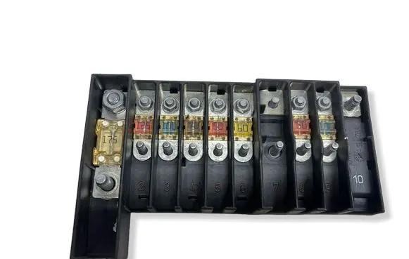 Volkswagen Transporter - Caravelle T5 Fuse module 7H6970187FK