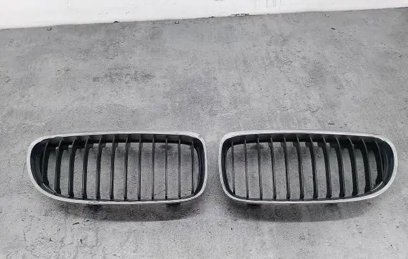 BMW 3 E90 E91 Front grill GRILLNERKIKOMPLET