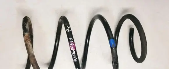 Toyota Avensis T250 Front coil spring