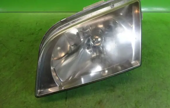 Mitsubishi Space Star Headlight/headlamp