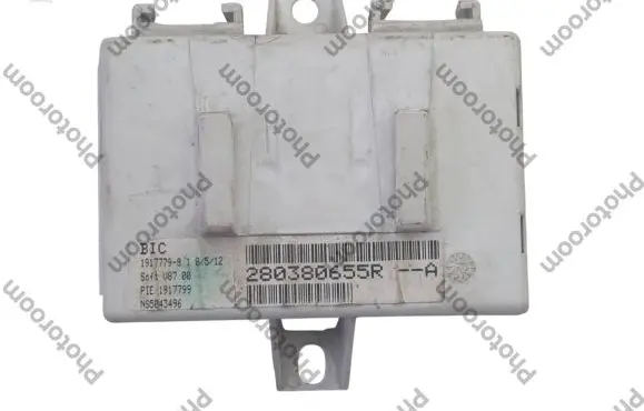 Renault Megane III GPS navigation control unit/module 1917779S 280380655R NS5043496
