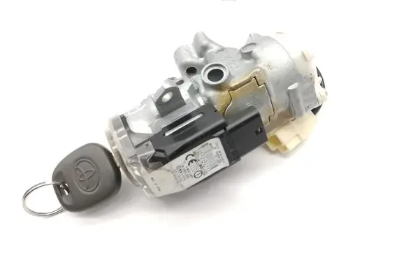 Toyota Avensis Verso Ignition lock 45020287