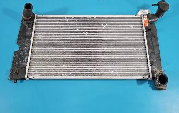 Toyota Avensis T250 Coolant radiator IMPRK1600218