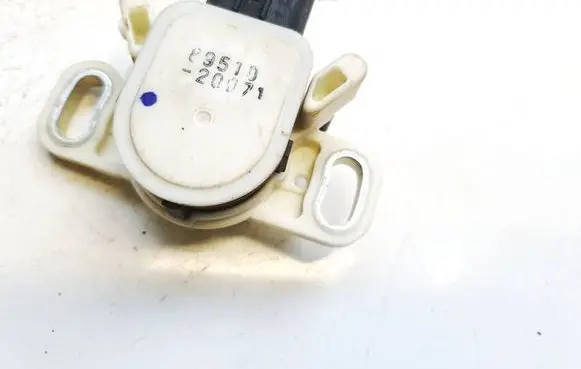 Toyota Avensis T220 Accelerator throttle pedal 8951020071