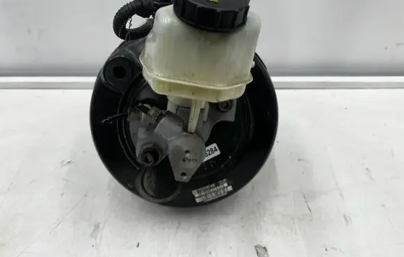 Opel Insignia A Brake booster 13228183