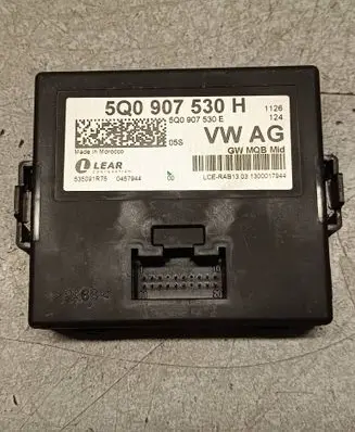 Audi A3 S3 8V Gateway control module 5Q0907530H 5Q0907530E