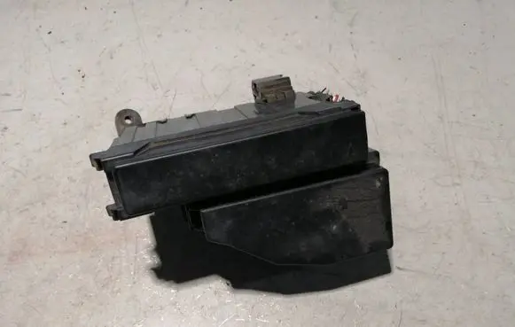Nissan Pathfinder R52 Fuse box set