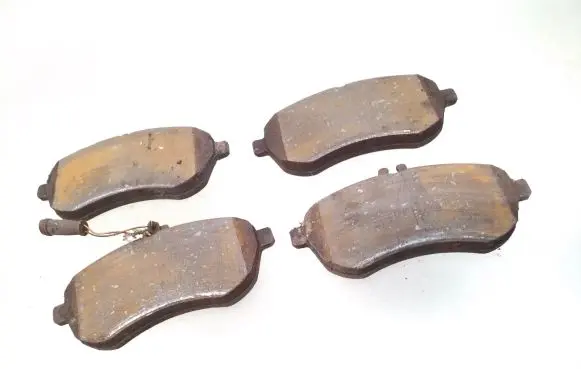 Mercedes-Benz C W204 Brake pads (front) 