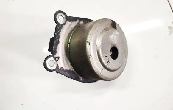 Opel Zafira A Engine mount bracket