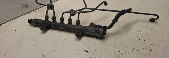 Toyota Avensis T250 Fuel main line pipe 8945820050