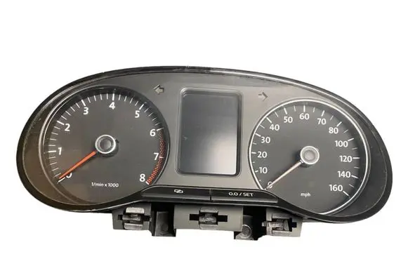 Volkswagen Polo V 6R Speedometer (instrument cluster) 6R0920960E 1020701005 A2C53367837