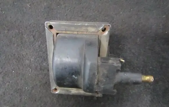 Renault 19 High voltage ignition coil