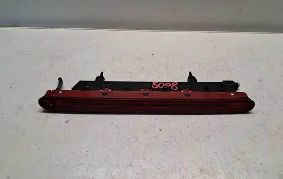 Peugeot 5008 Third/center stoplight 9684008780