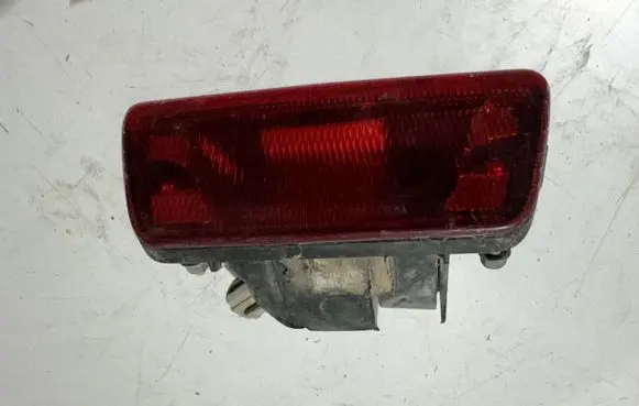 Nissan Juke I F15 Third/center stoplight