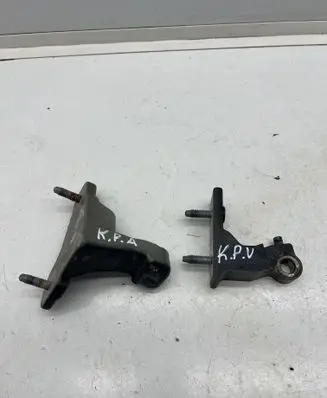 Mercedes-Benz C W205 Front door lower hinge 