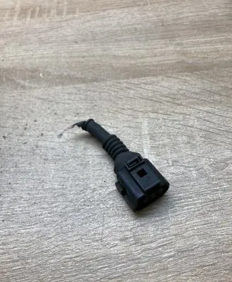 Volkswagen Golf V Plug wire 1J0973722A