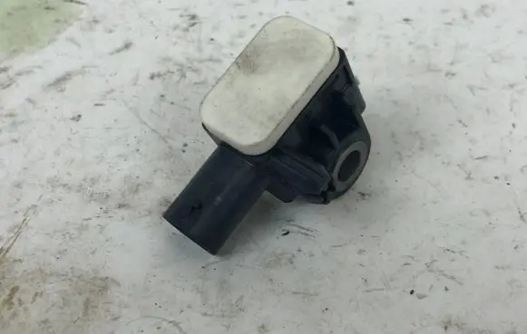 Maserati Ghibli Airbag deployment crash/impact sensor 670038225