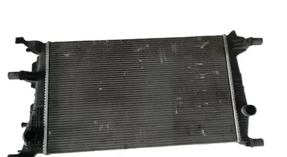 Renault Megane III Coolant radiator 214100002R M135272F 1100129163