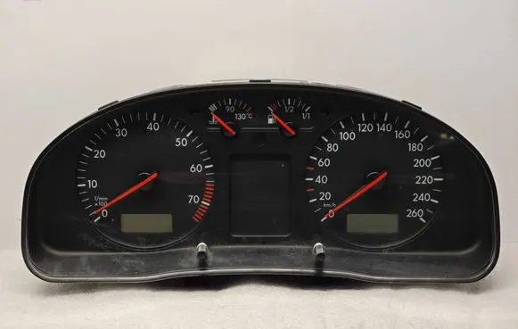 Volkswagen PASSAT B5.5 Speedometer (instrument cluster) 3B1919880 11000892027