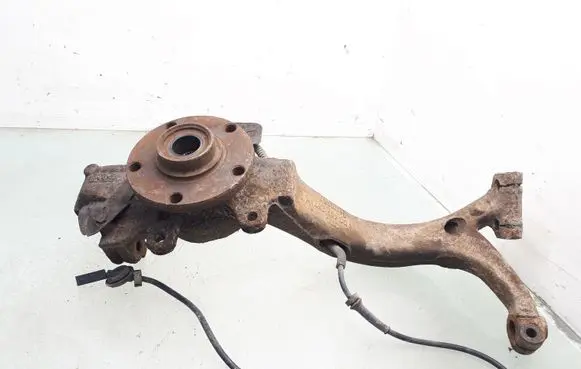 Audi A4 S4 B5 8D Front wheel hub spindle knuckle 8D0407257M