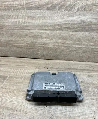 Opel Astra G Engine control unit/module 90589736 0281001670